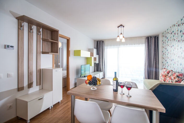 m_2017_04_RedHotel_CatalinHladi-7432